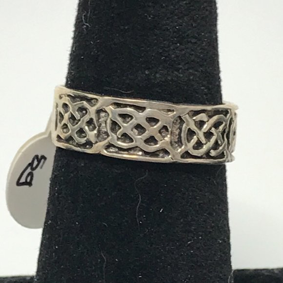 Sterling Silver Celtic Knot Ring, Size 9 1/2 - Picture 2 of 7